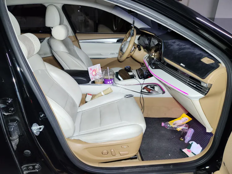 Hyundai Grandeur IG 10