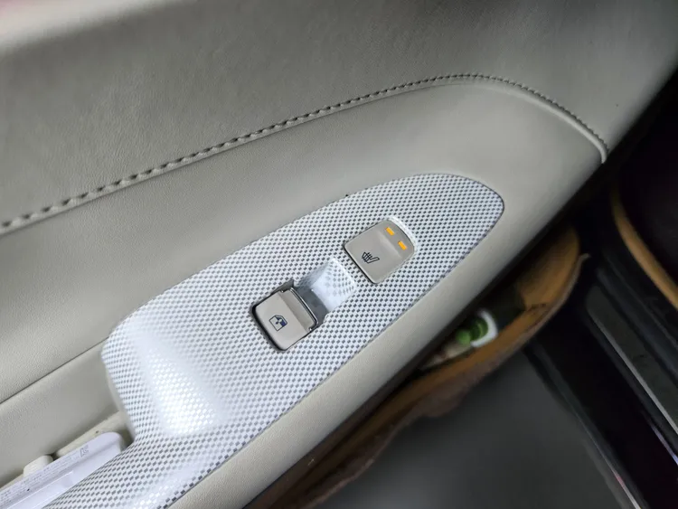 Hyundai Grandeur IG 40