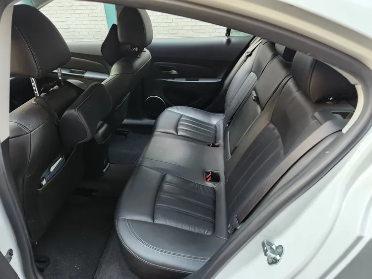 Chevrolet Cruze 12