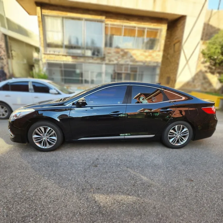 Hyundai Grandeur HG 7