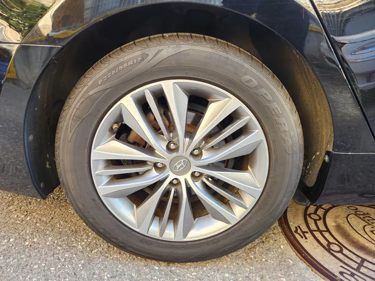 Hyundai Grandeur HG 36