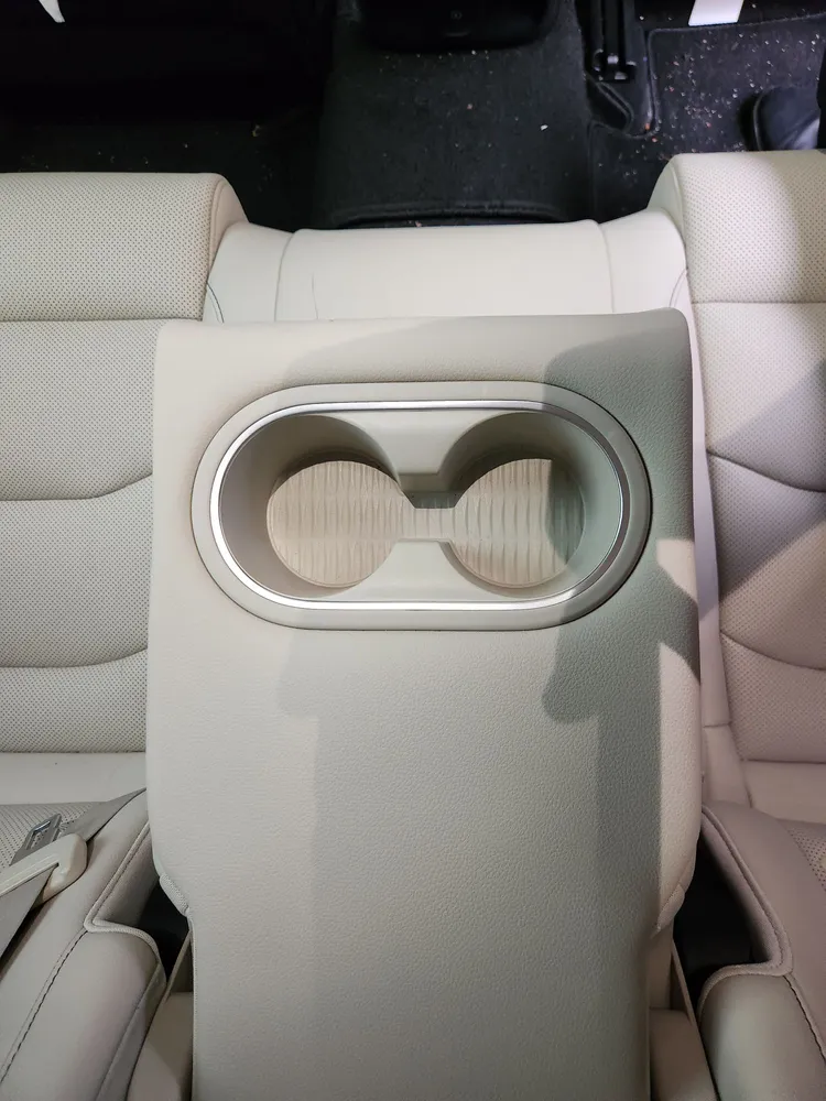 Genesis GV70 18