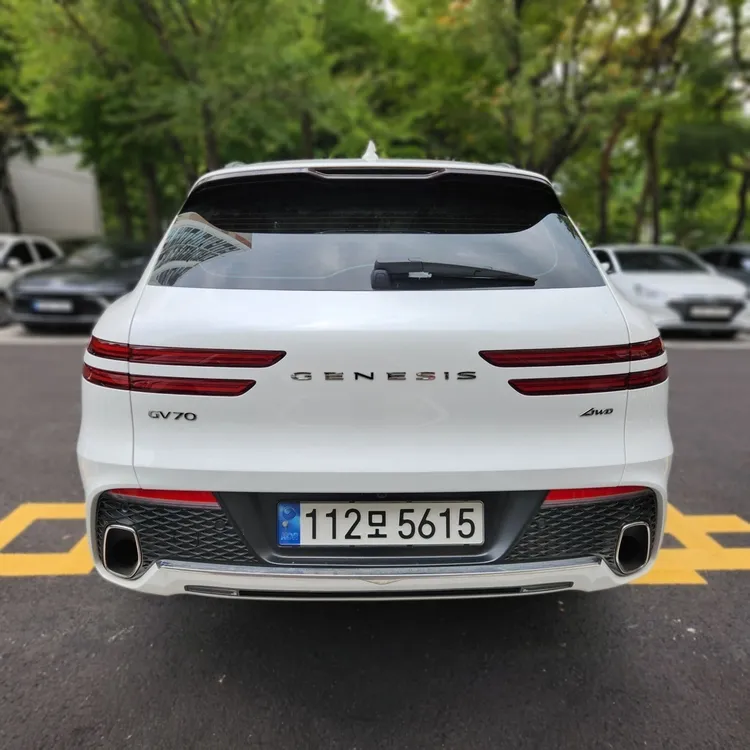 Genesis GV70 2