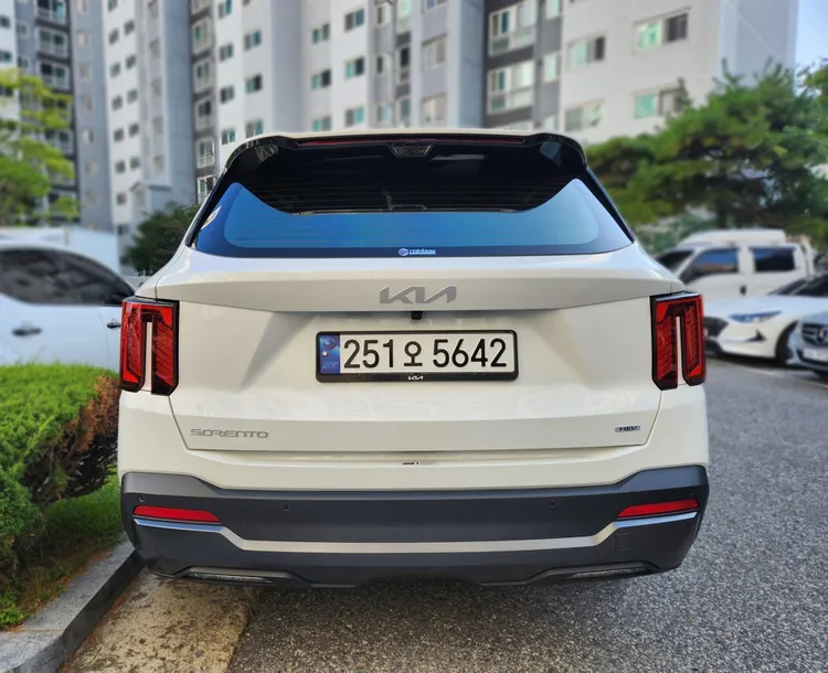 Kia Sorento (MQ4) 4