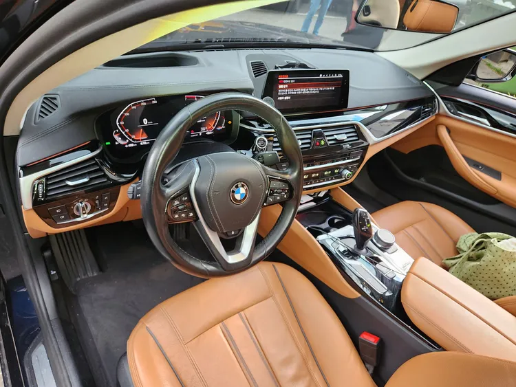 BMW 5 Series (G30) 20