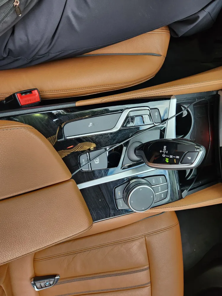 BMW 5 Series (G30) 26