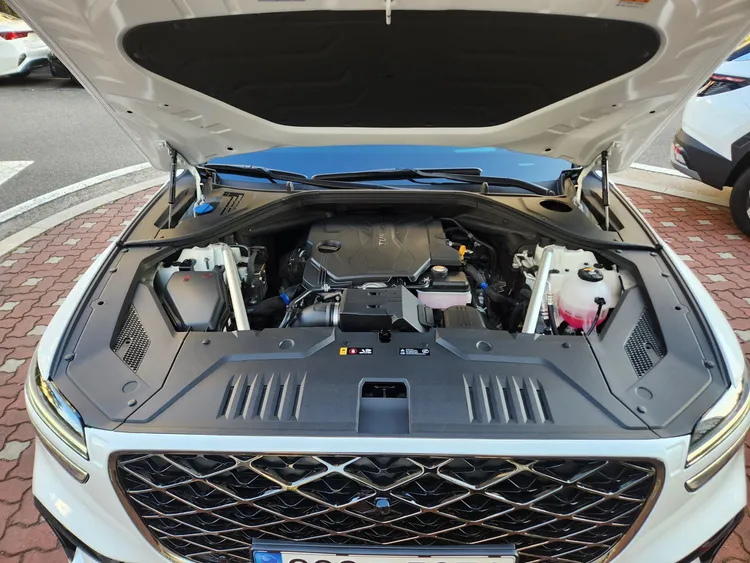 Genesis GV70 FL 27
