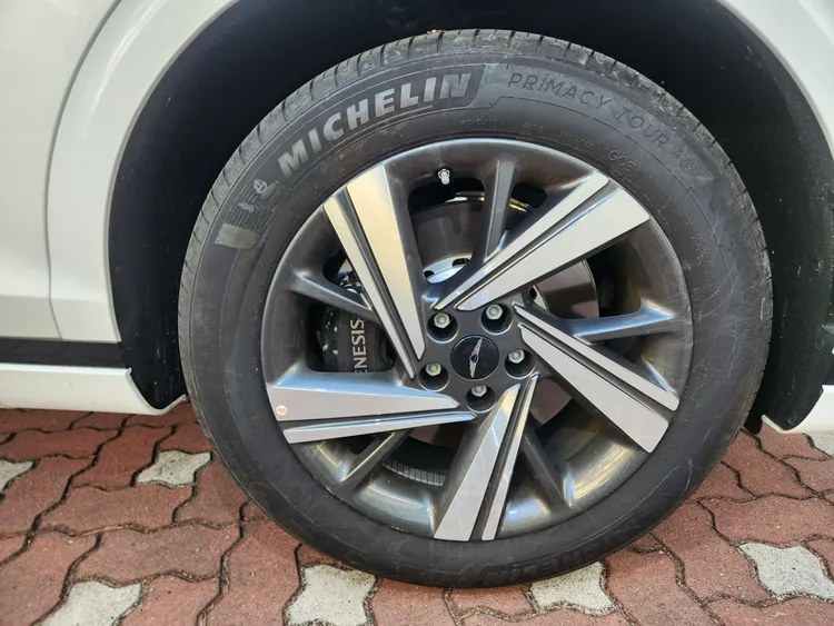 Genesis GV70 FL 29