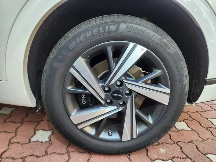 Genesis GV70 FL 31