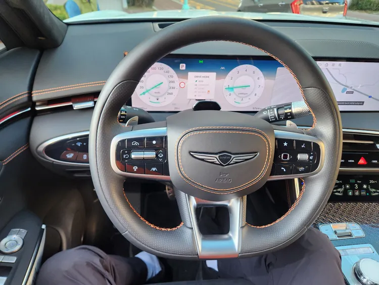Genesis GV70 FL 15