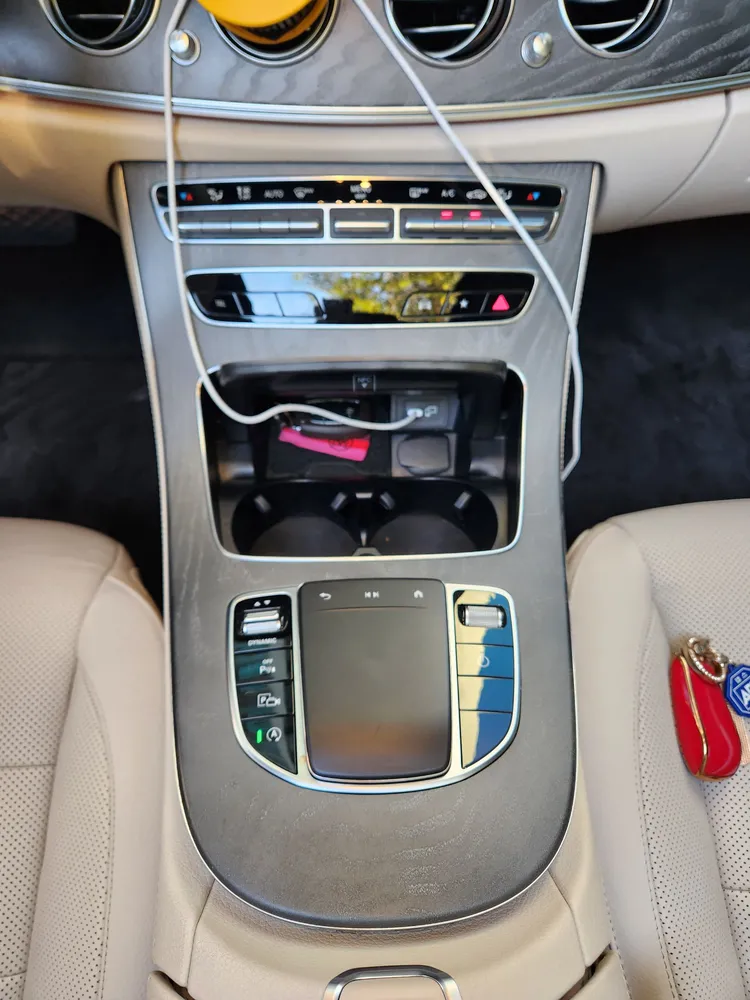 Mercedes E-Class (W213) 11
