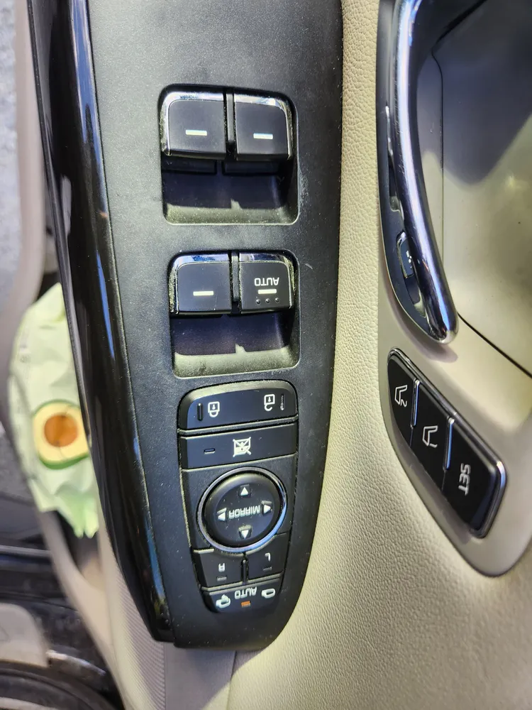 Kia Carnival 36