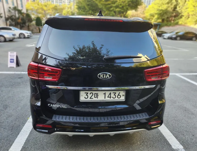 Kia Carnival 2