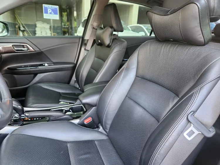 Honda Accord 19