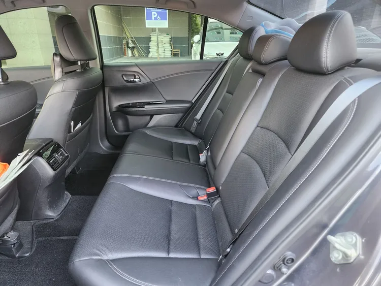 Honda Accord 20