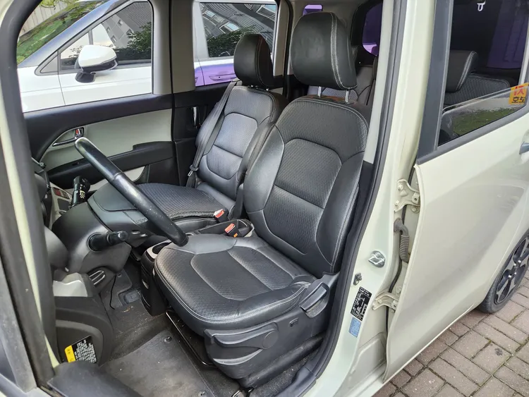 Kia Ray 9