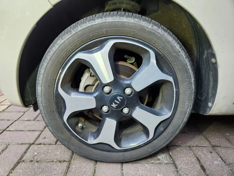 Kia Ray 37