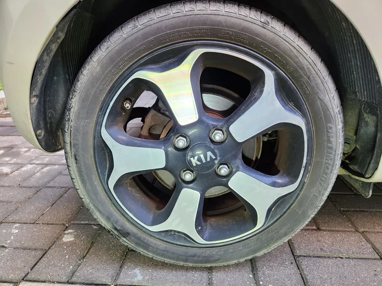 Kia Ray 38