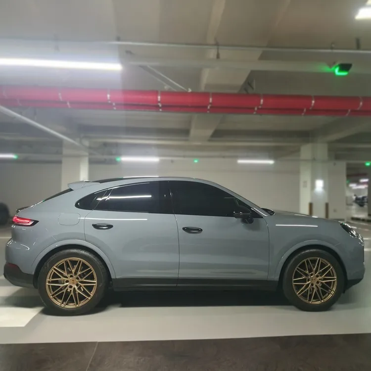 Porsche Cayenne (PO536) 7