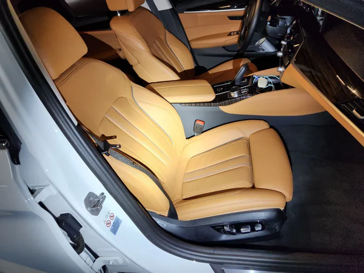 BMW 5 Series (G30) 11