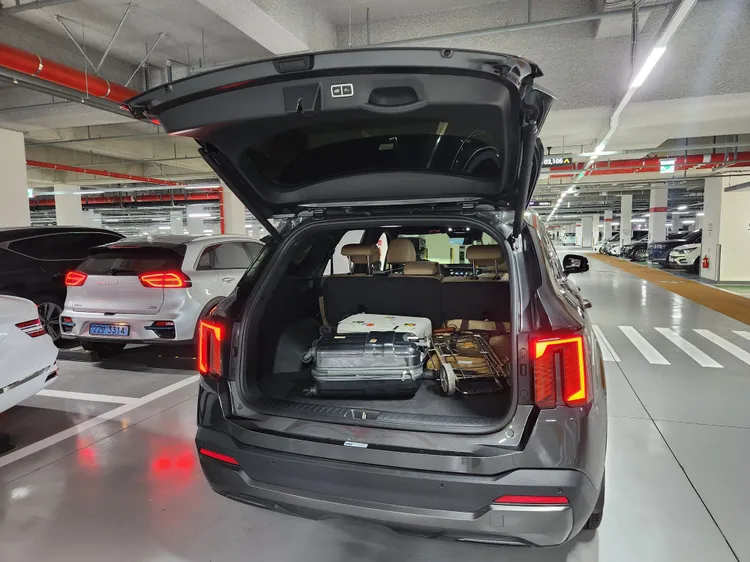 Kia Sorento (MQ4) 6