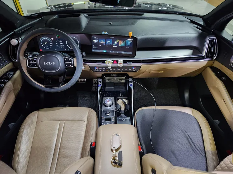 Kia Sorento (MQ4) 11