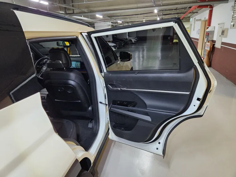 SsangYong (KGM) Torres EVX 17