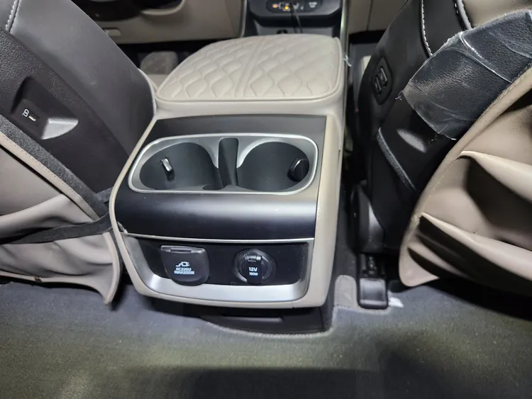 Kia Carnival(KA4) 32