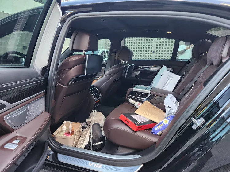 BMW 7 Series (G11) 13