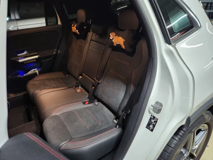 Mercedes GLA-Class (H247) 12