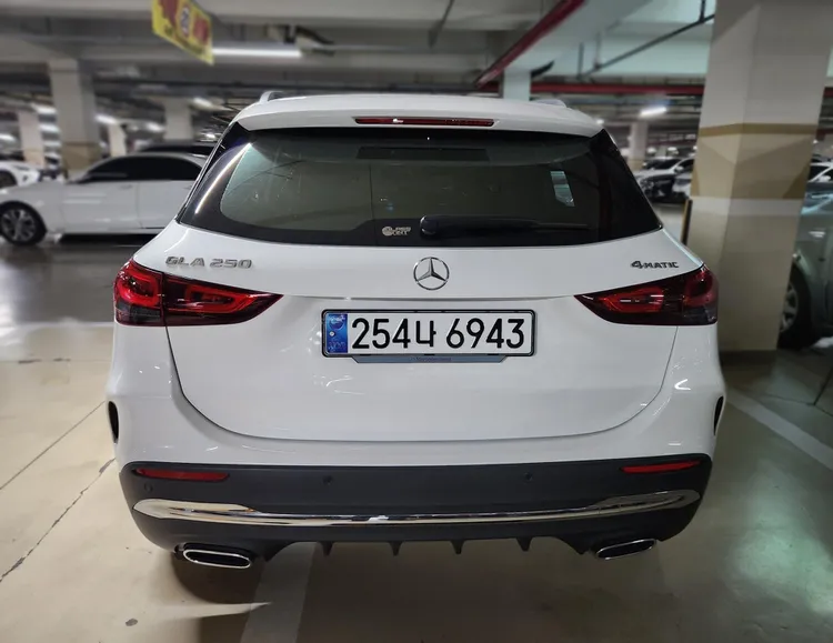 Mercedes GLA-Class (H247) 5