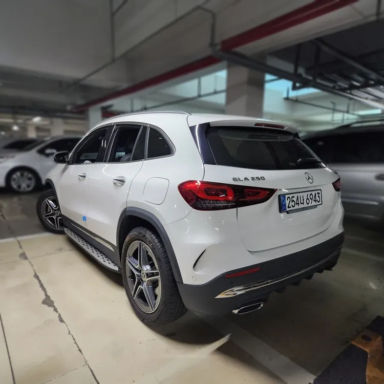 Mercedes GLA-Class (H247) 6