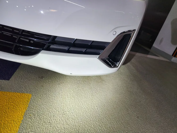 BMW 5 Series (G30) 28