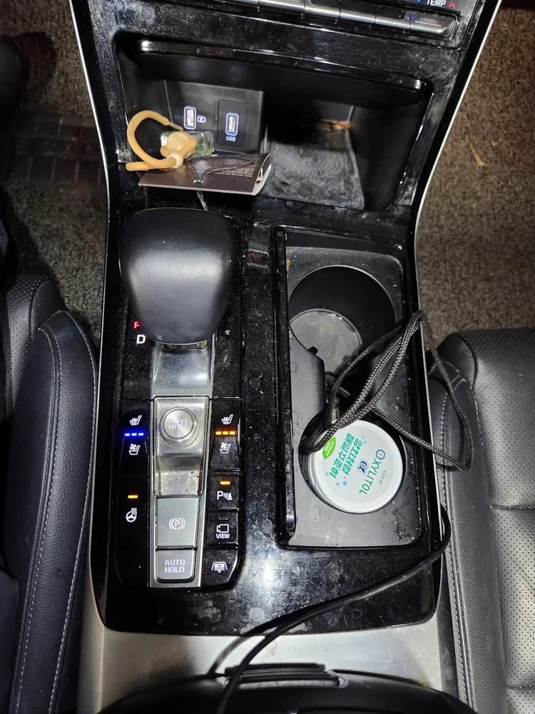 Kia K7 Premier 21