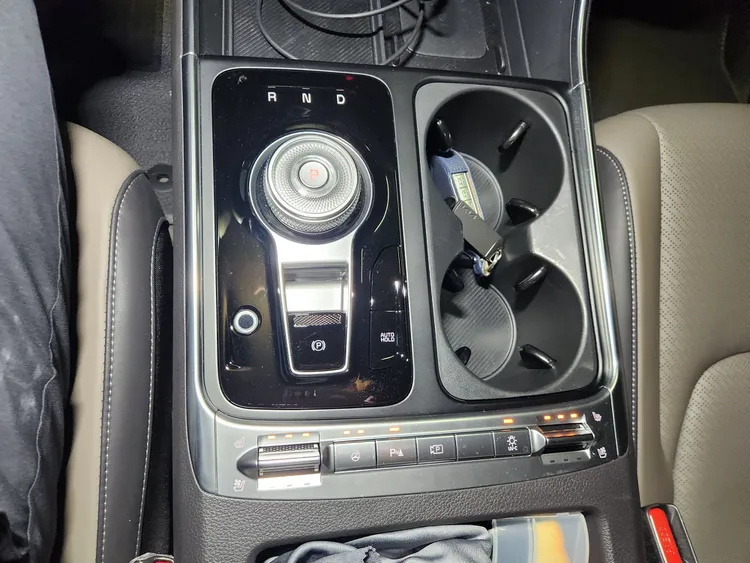 Kia Carnival(KA4) 27