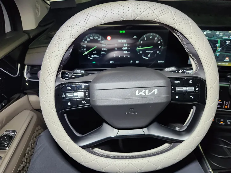 Kia Carnival(KA4) 24