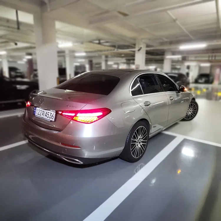 Mercedes C-Class (W206) 7
