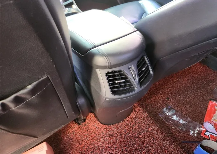 Hyundai Grandeur HG 25