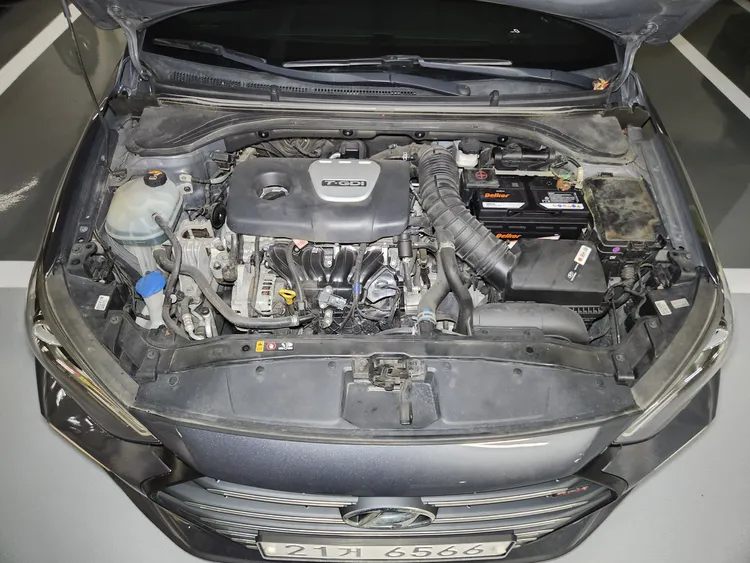 Hyundai Avante AD 29