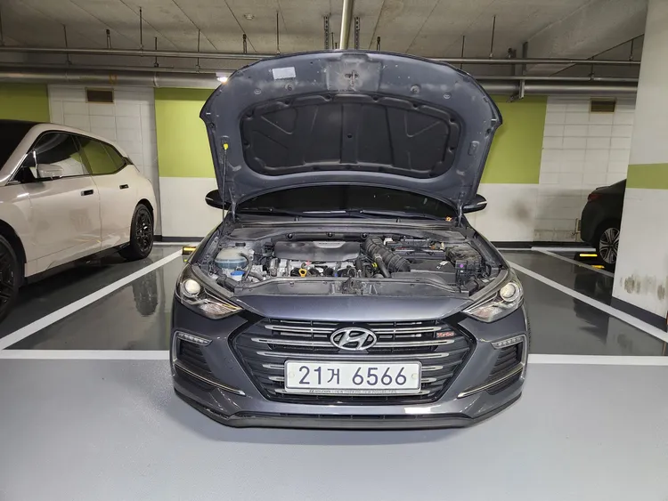Hyundai Avante AD 30