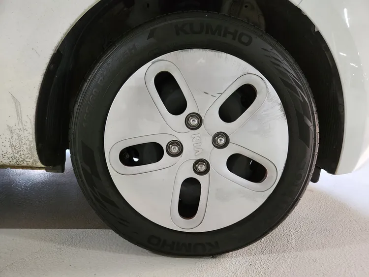 Kia Ray 23