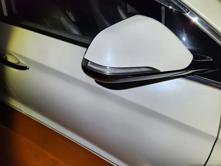 Hyundai LF Sonata 30