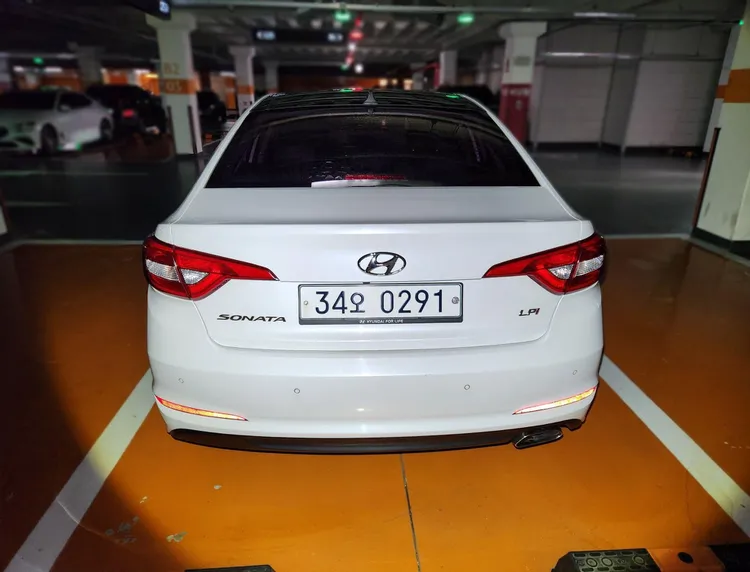 Hyundai LF Sonata 3