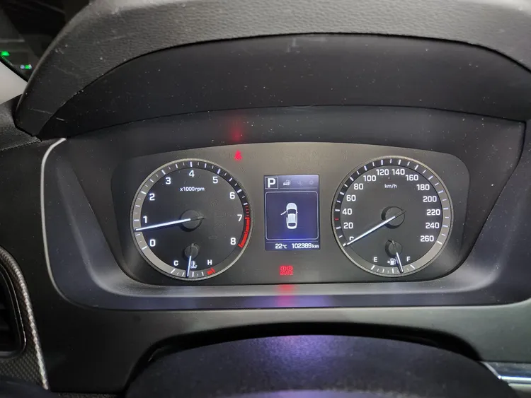Hyundai LF Sonata 14