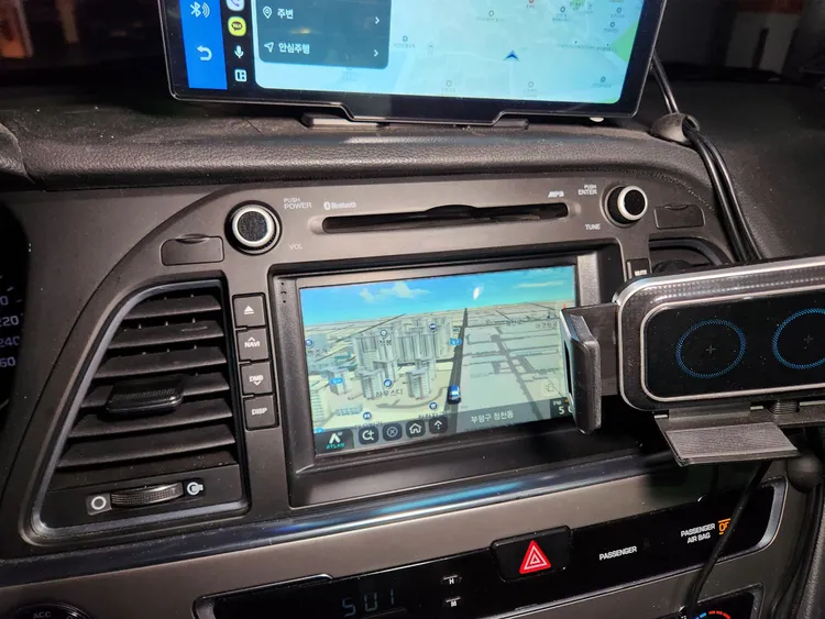 Hyundai LF Sonata 21