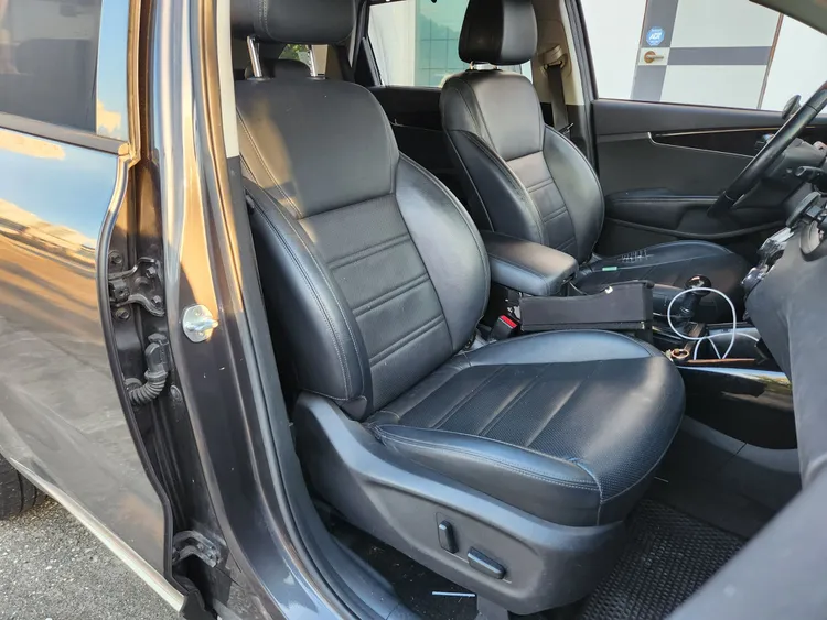Kia Sorento 8
