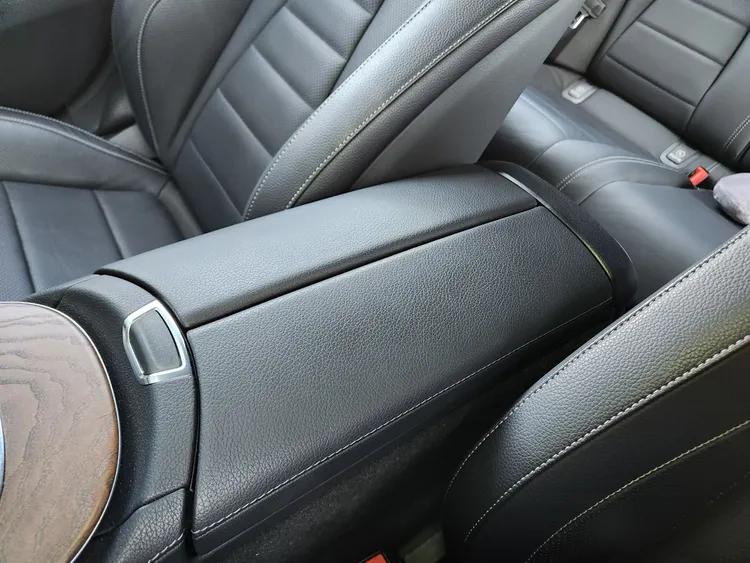 Mercedes E-Class (W213) 31