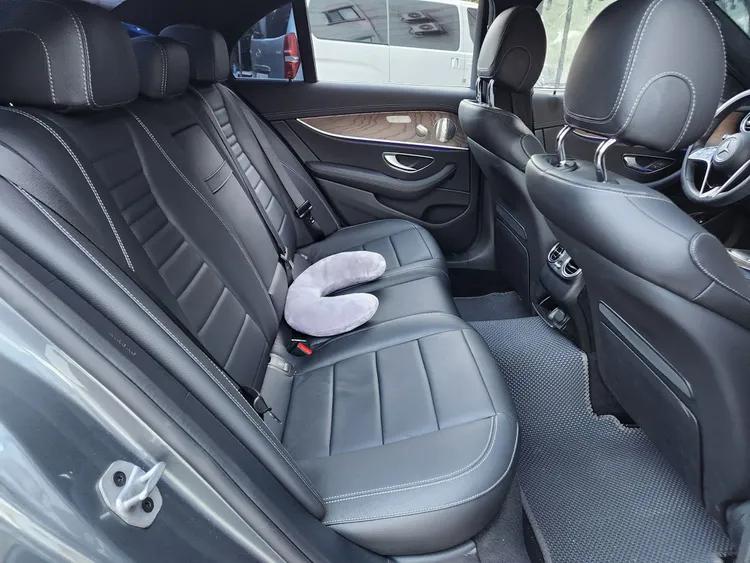 Mercedes E-Class (W213) 18