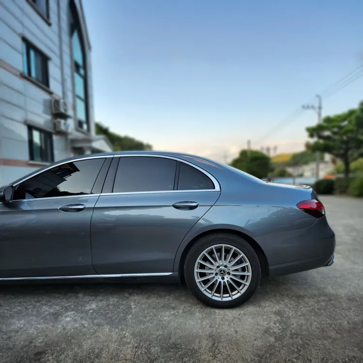 Mercedes E-Class (W213) 8