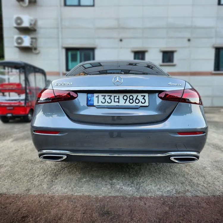 Mercedes E-Class (W213) 5